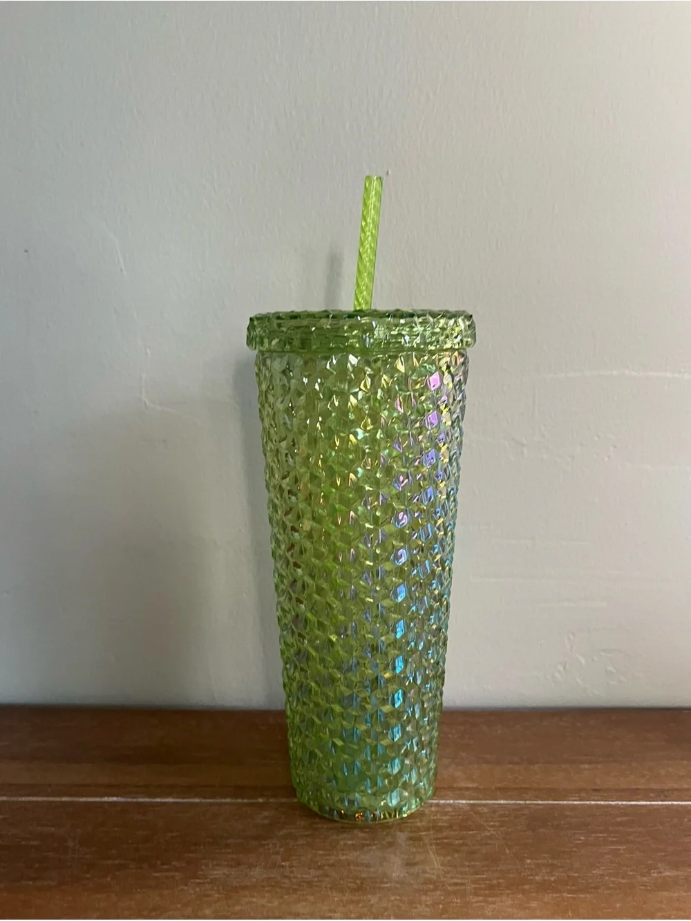 New Green 26oz Acrylic Iridescent Textured Tumbler with Straw - Picture 1 of 4